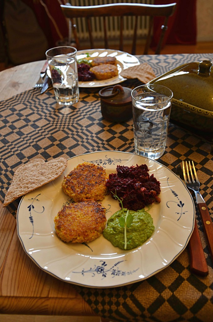 Vintermat - Bulgur- och morotsbiffar